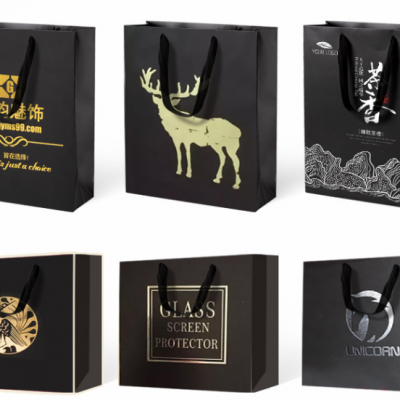 黑卡(kǎ)燙金手提袋(dài)